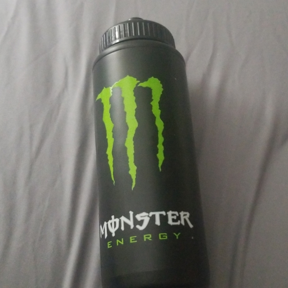 A kyle cup😂😘. Monster Energy squirt bottle.